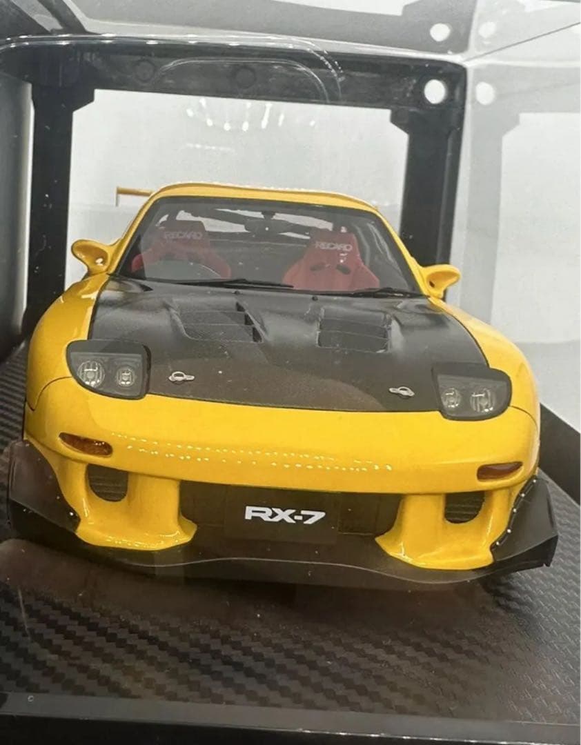 ミニカー Mazda RX-7 IG2228 (FD3S) Yellow 1/18