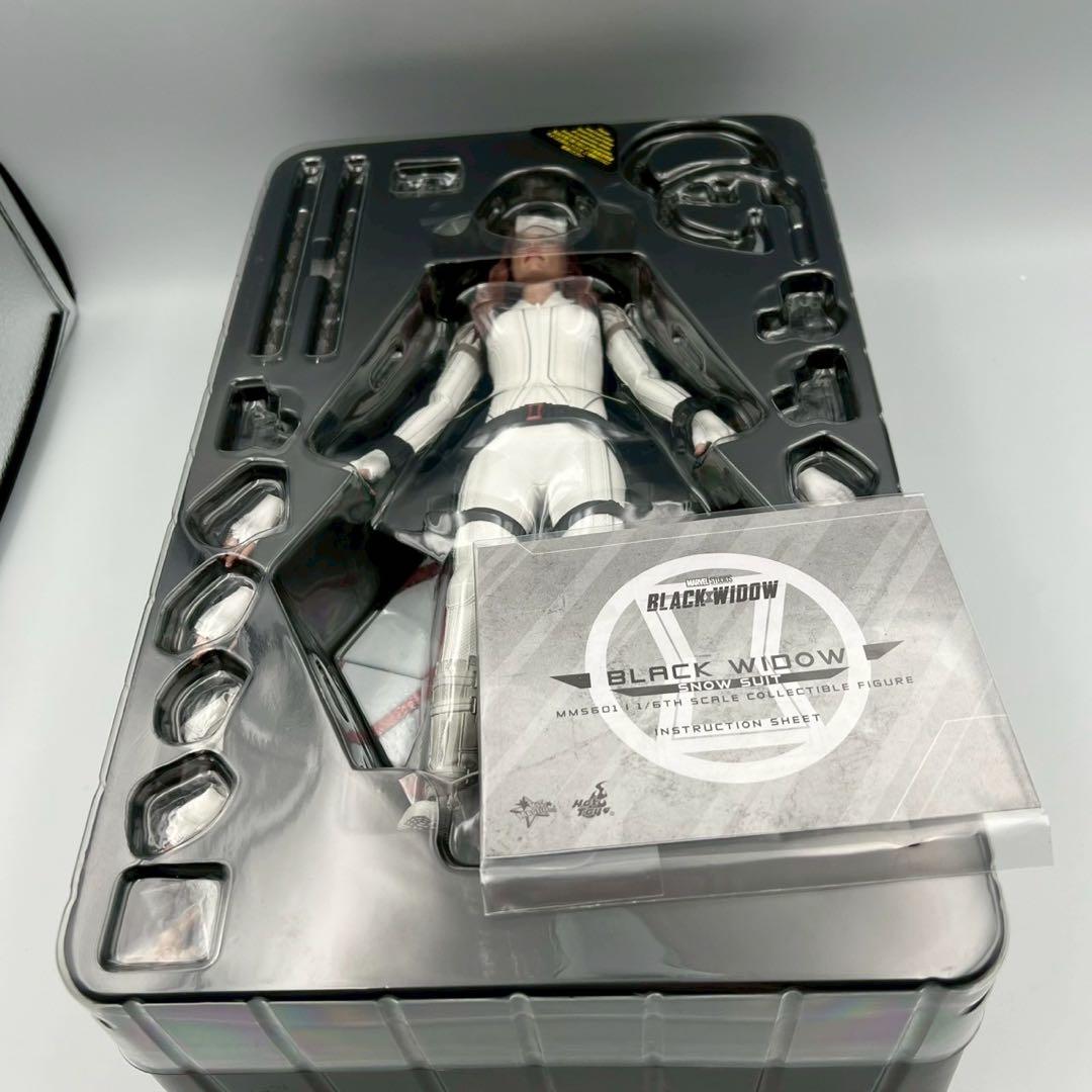 ホットトイズ　1/6　フィギュア　ブラックウィドウ　スノースーツ　アイアンマン