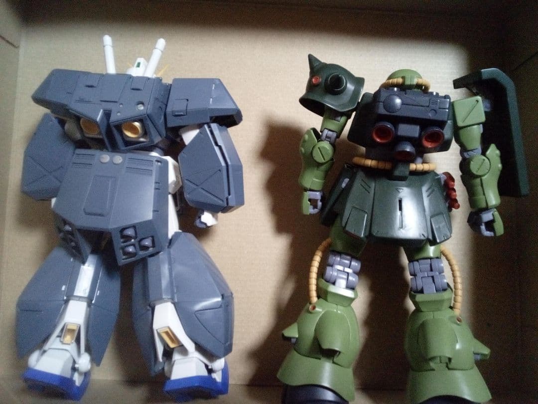 ガンプラ完成品 1/100 MG アレックス2.0 & RE ザクII改