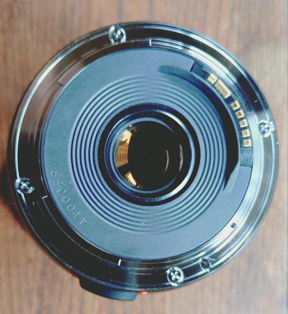 キヤノン EF20-35mm F3.5-4.5 USM