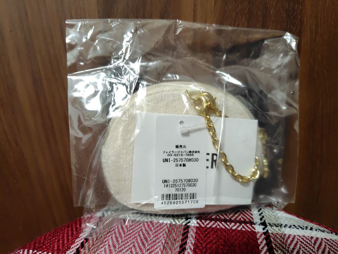 み*ぃ様 フェイラー×松坂屋上野店 パンダポーチチャーム - メルカリ