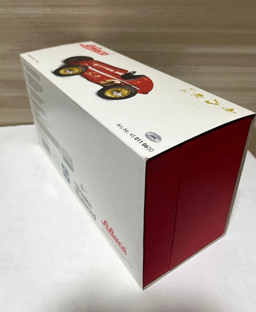 Vivienne Westwood コラボ Schuco ミニカー レッド - メルカリ