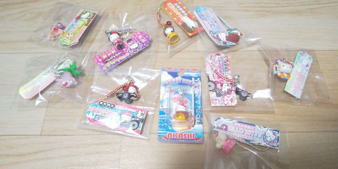 【大量】79個 レアあり ご当地 キティちゃん ストラップ 根付け まとめ売り