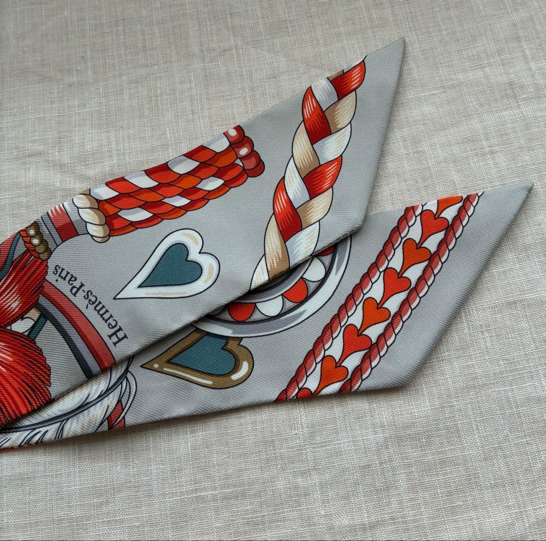 エルメス ツイリー《アルネ・ドゥ・クール》 新品未使用タグ付 - メルカリ