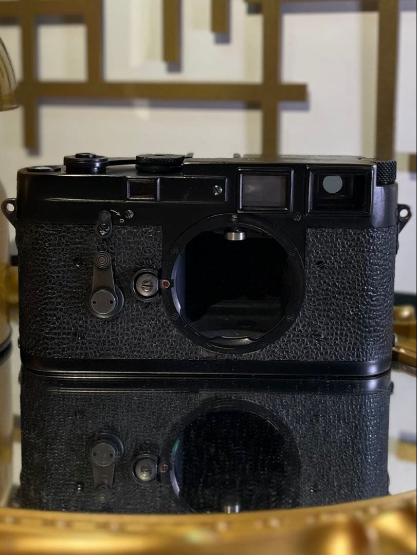 Leica M3 DSブラック 真鍮の覗く色気 動作良好 Leica M3 Black Paint – FLASHBACK CAMERA