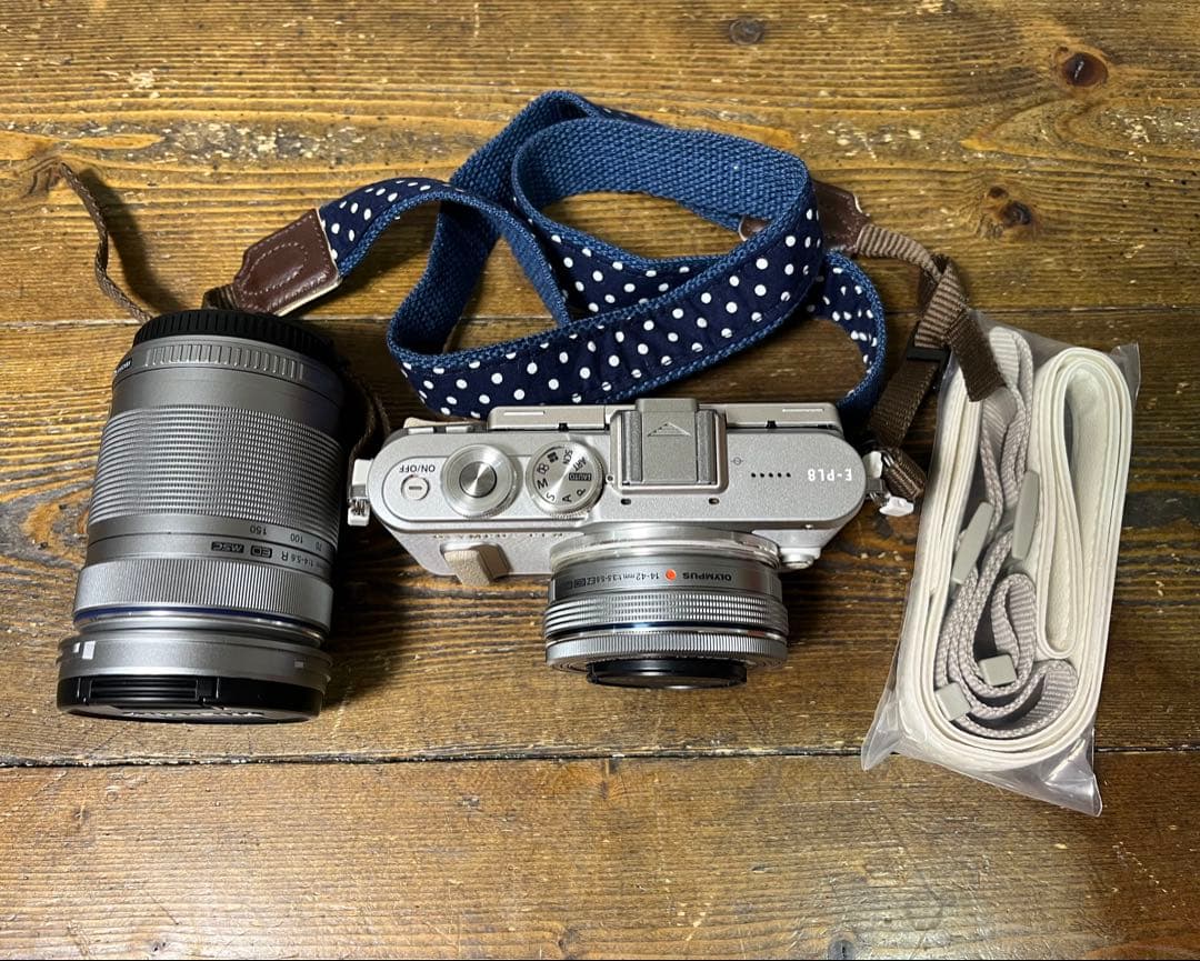 ミラーレス一眼 OLYMPUS PEN E-PL8 シャッター数514回