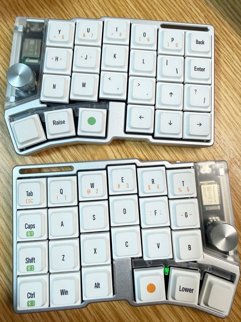 Cornix 分割キーボード シルバー - メルカリ