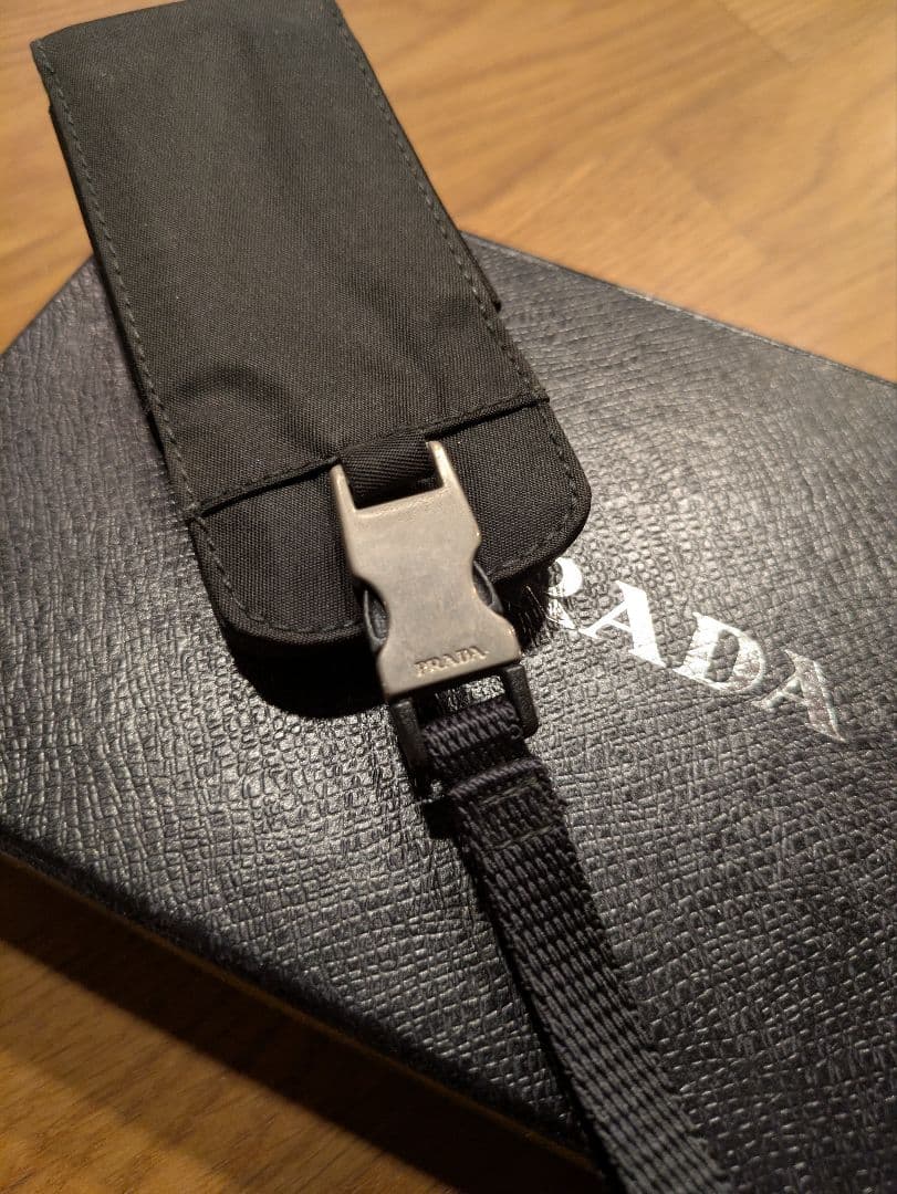 画像6枚目必見《無料同封》RFID搭載 PRADA ケース《2MM358》