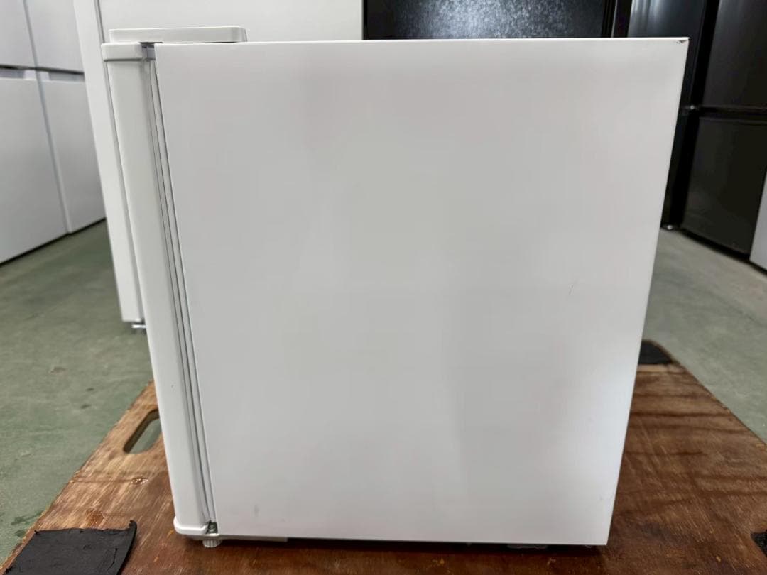 大阪送料無料☆3か月保障☆冷蔵庫☆2018年☆IRR-A051D-W☆R-220 - メルカリ