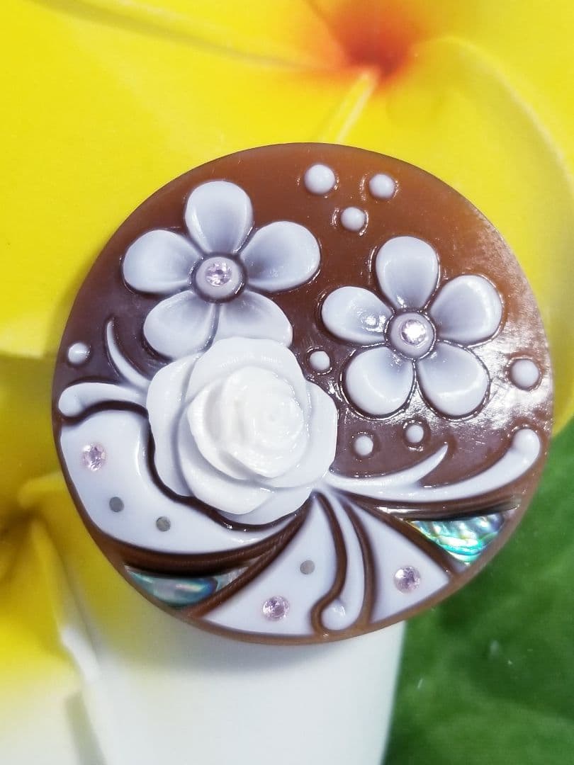 KS-043 【ロザリオ・メンネッラ】作　天然シェルカメオルース 楽天市場】ロザリオ メンネッラ ジュエリールース・女性像・カメオ