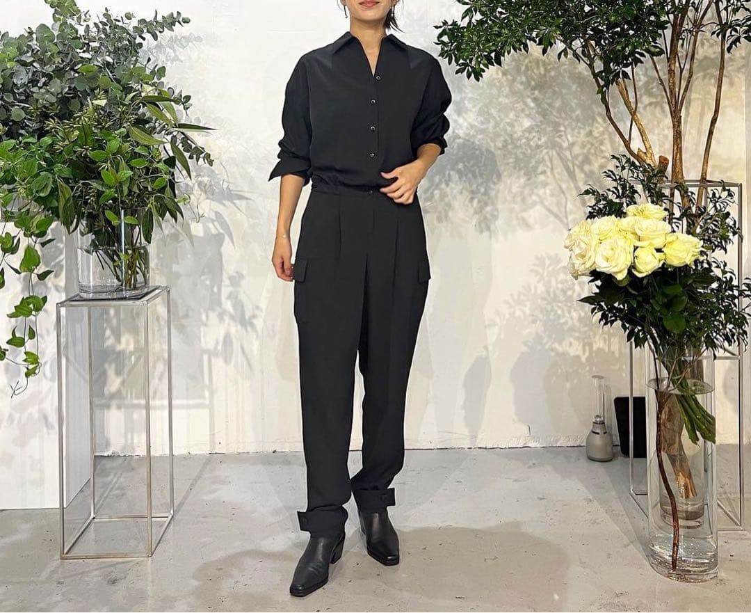 loin．ロワン 井川遥 オールインワン 黒 36 - メルカリ