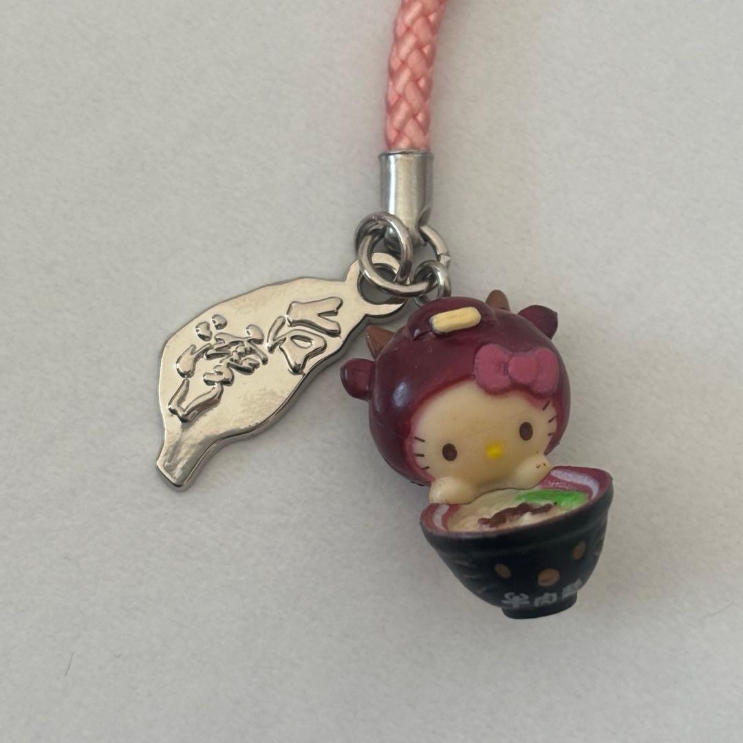 ご当地キティ ハローキティ 台湾 牛肉麺 - メルカリ