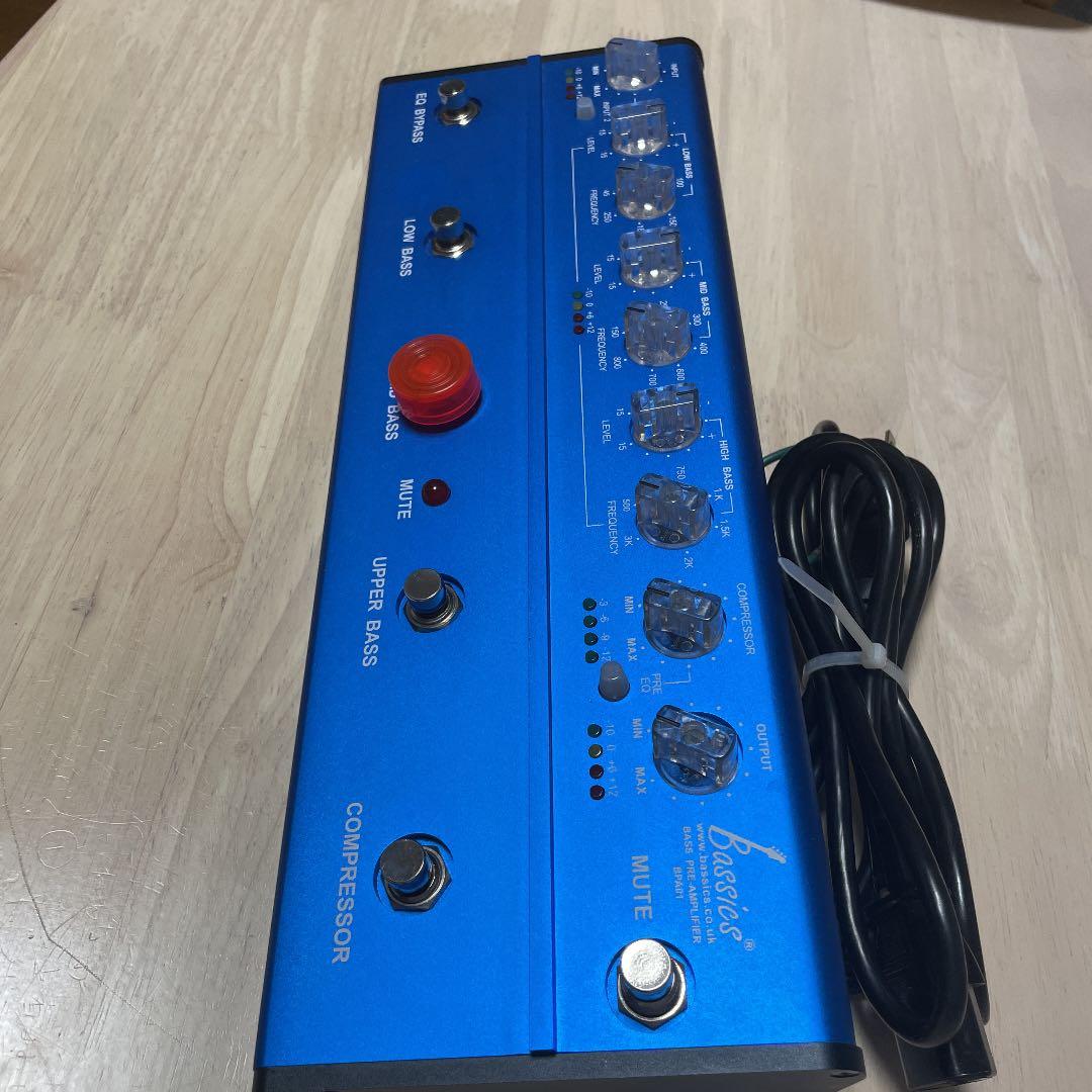 緊急値下げBassics BPA-01ベースプリアンプ DI 貴重エフェクター Bassics BPA-01 Bass Preamp - YouTube