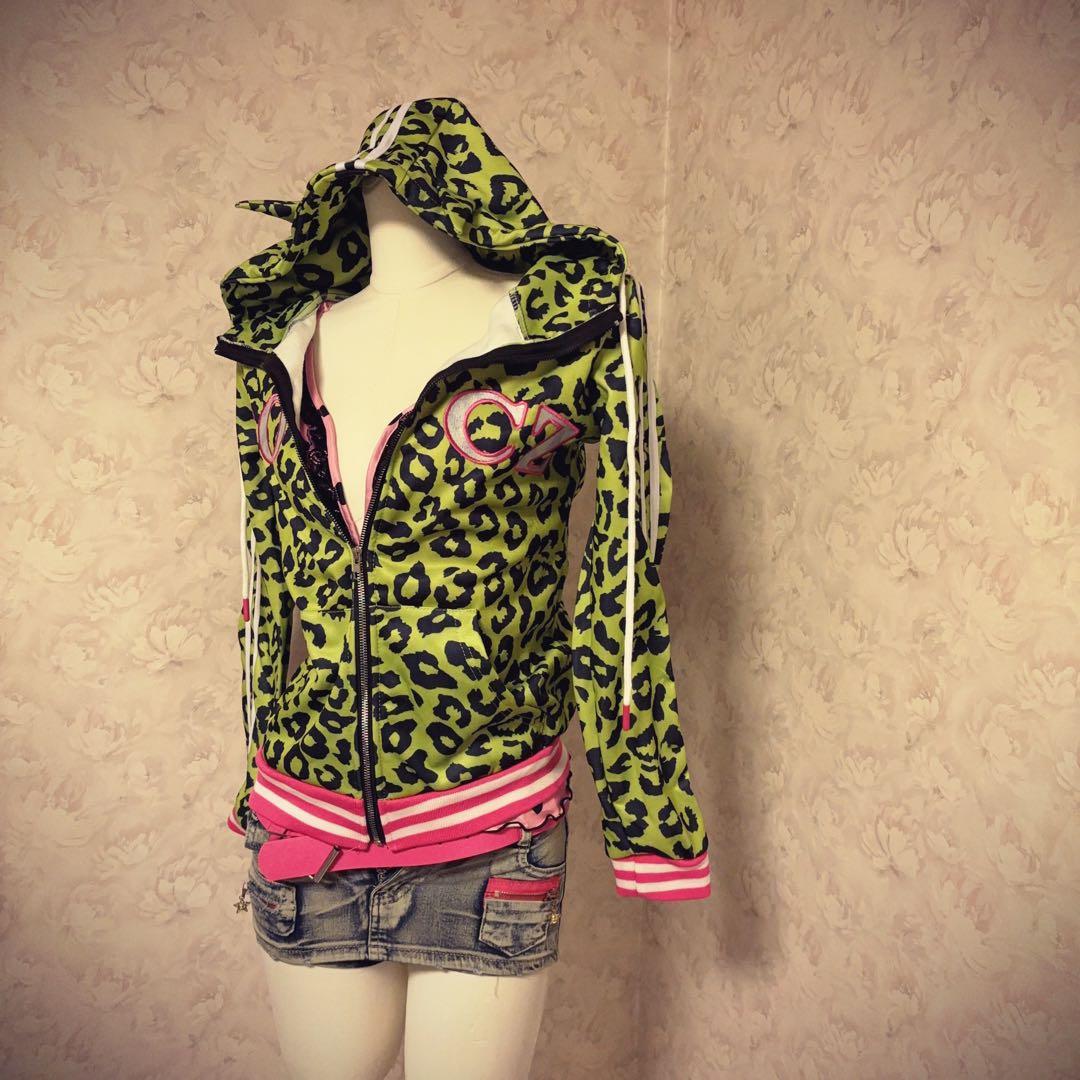 平成ギャル Y2K グリーンレオパード柄猫耳パーカー - メルカリ