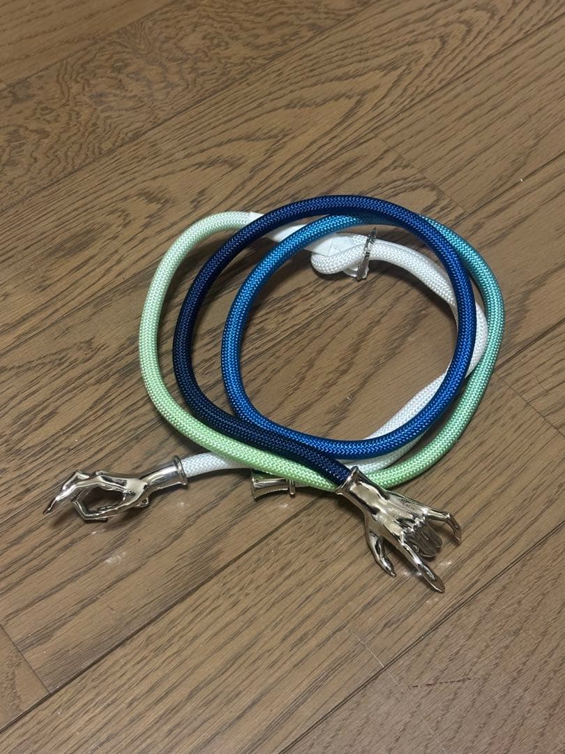 hazama 惹きずり込まれる運命のスマホストラップ - メルカリ