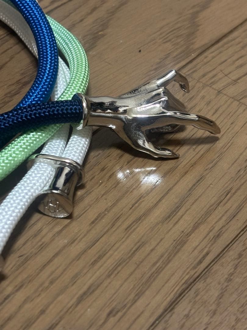 hazama 惹きずり込まれる運命のスマホストラップ - メルカリ