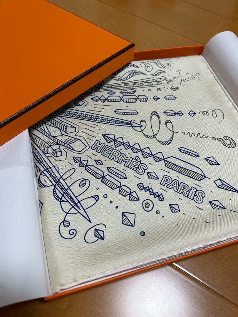 エルメス　カレ90 《プリーズ・ホールド・ザ・ライン》