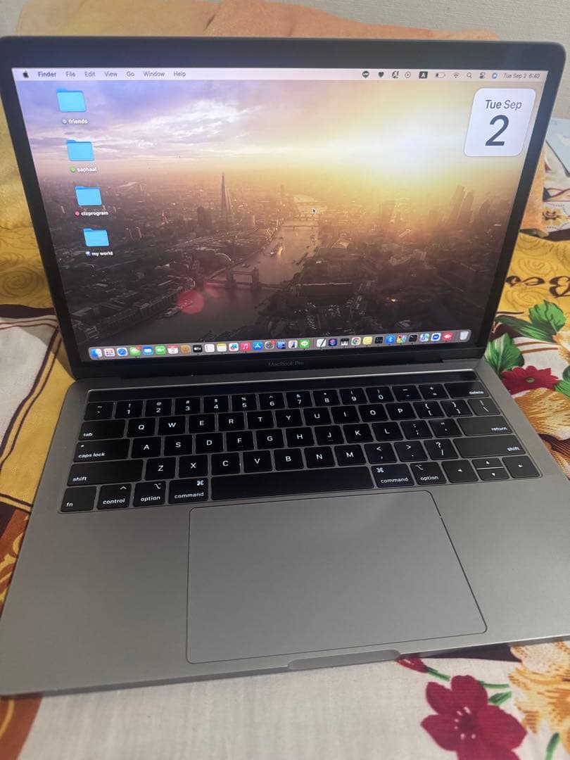 MacBookpro 13 inch シルバー 本体 s-l400.jpg
