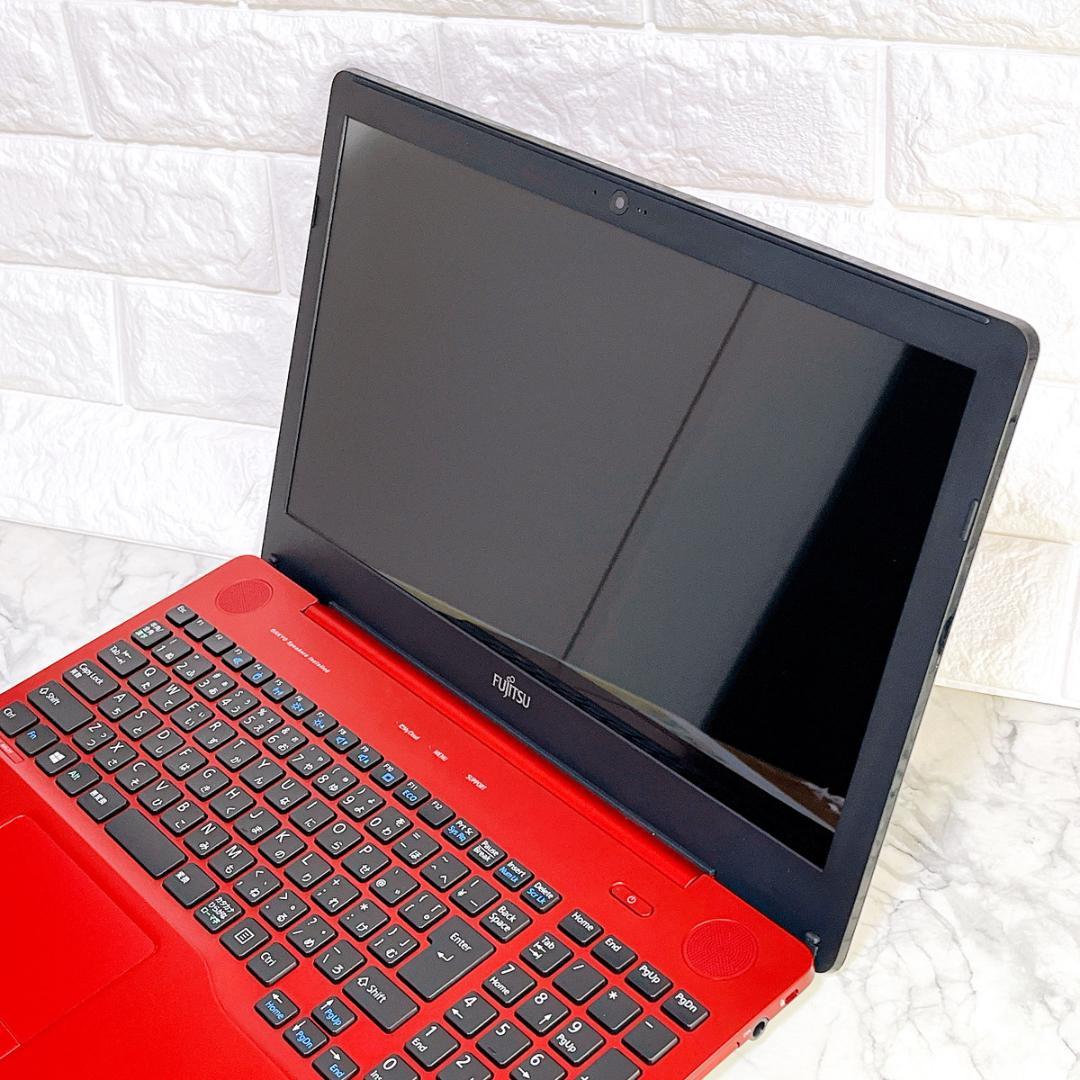 美品✨綺麗な赤✨爆速SSD薄型ノートパソコン✨Windows11カメラ