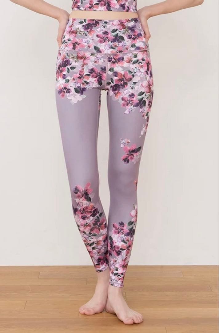 2月 SALE‼︎ SUKALA】フルオブフラワーパネルレギンス Mサイズ - メルカリ