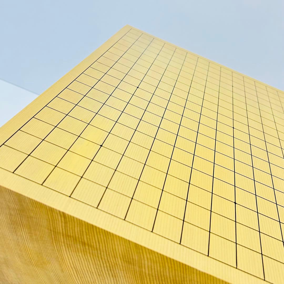 極美品】国産 高級 囲碁盤 約5.5寸 天地柾目 ヘソ 脚付き - メルカリ