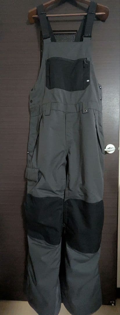 【美品】686 スノーボードウェア　ビブパンツ Mサイズ　22-23 686（シックスエイトシックス） メンズ GORE-TEX スノーボードウェア