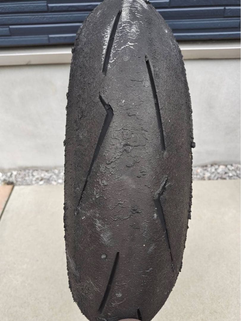 中古ピレリスーパーコルサV4タイヤF110/70R17 R140/70R17 - メルカリ