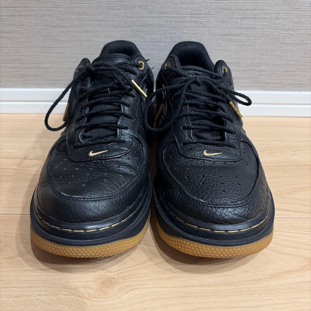 靴 NIKE AIR FORCE 1 LUXE 26.5cm