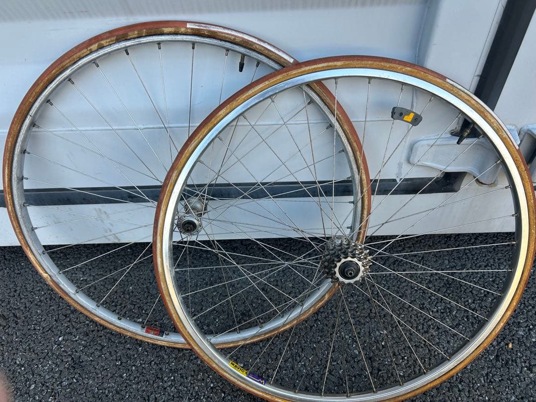 MAVIC SHIMANO600シルバー 完組ホイール MAVIC SHIMANO600シルバー 完組ホイール - メルカリ