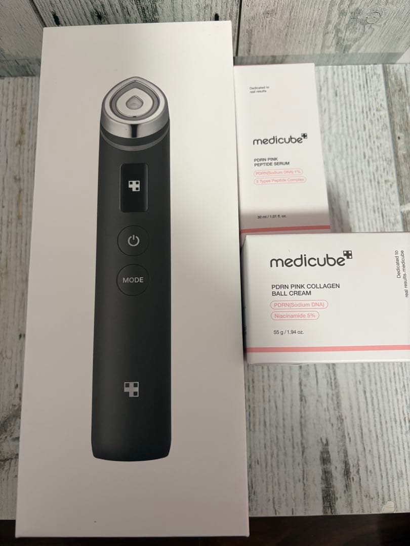 《美品!!》medicube ブースターPro