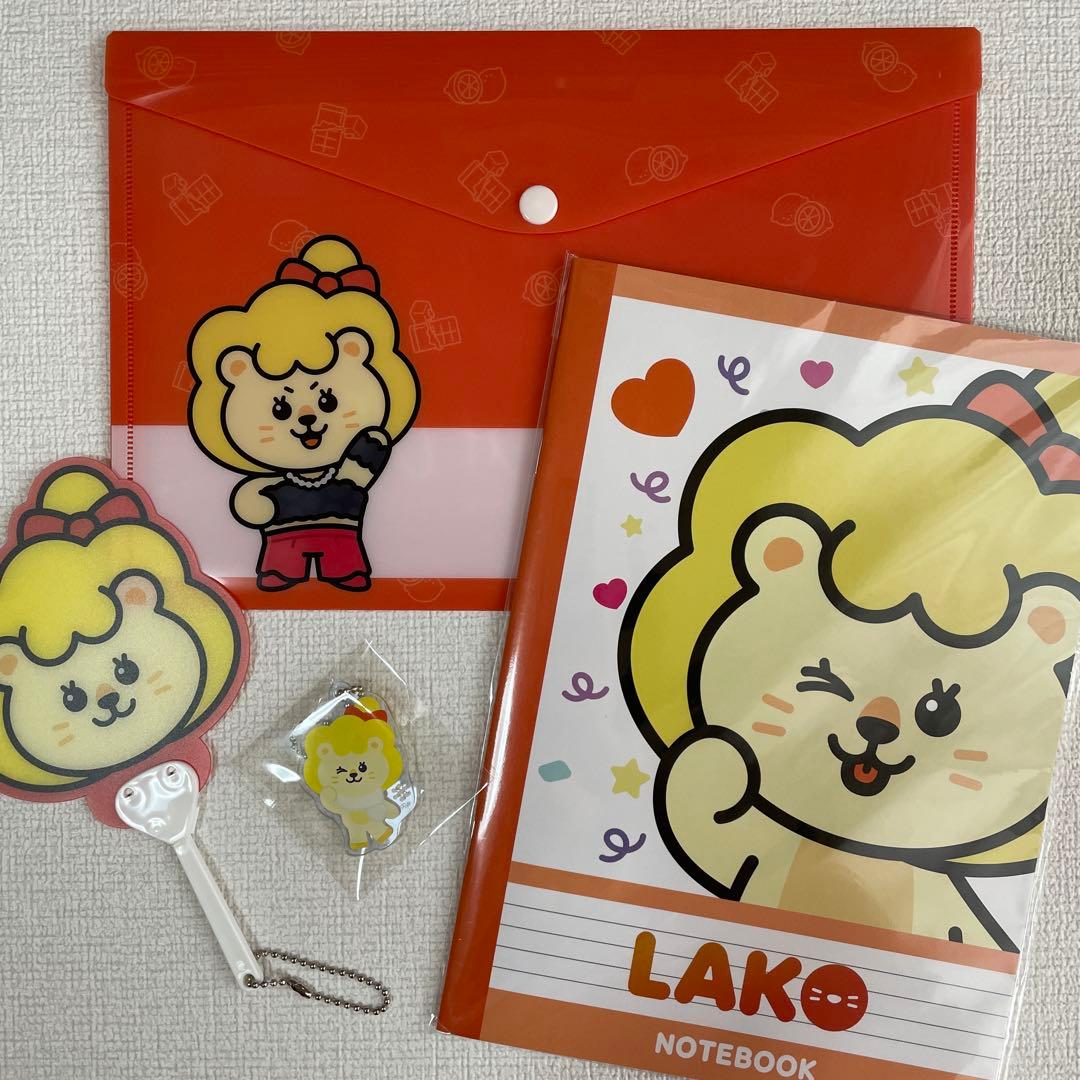 NiziU マコ NIZOO LAKO ラコ セット - メルカリ