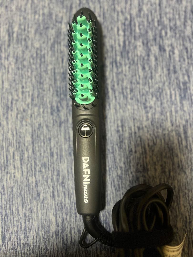 DAFNInano ブラシヘアアイロン 超美品 ブラシ型ヘアアイロン ダフニnano | テレビ朝日グループの通販サイト