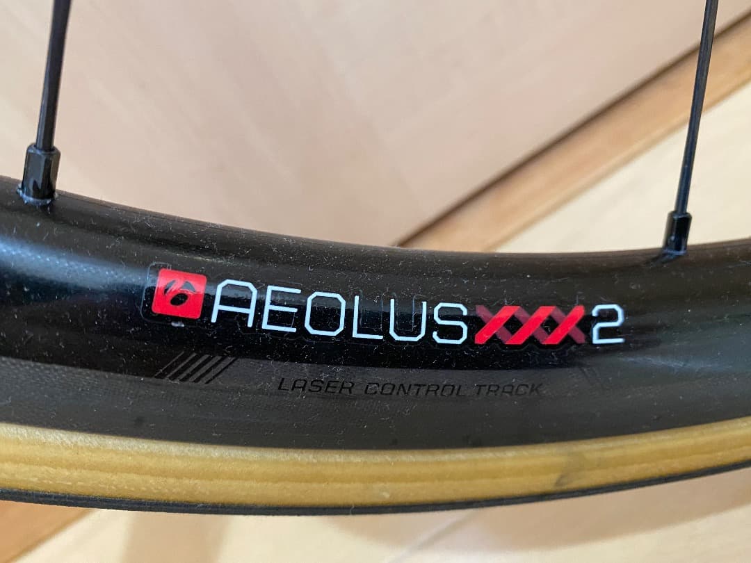 BONTRAGER Aeolus XXX 2 リムブレーキ クリンチャー