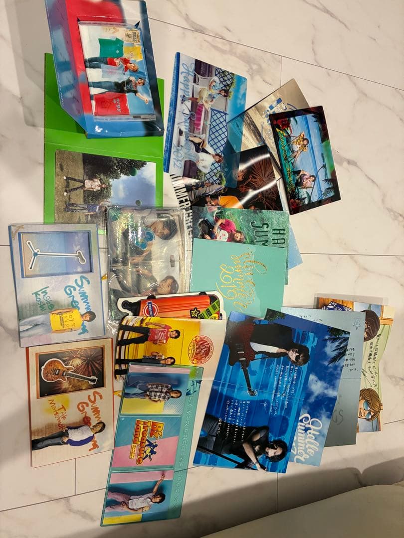 B'z FC会報誌be with85冊＋グリーティングカード、ビーパ継続品等