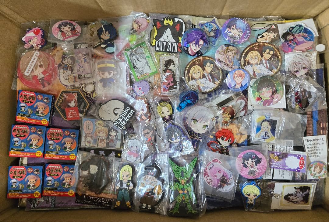アニメグッズなど 140サイズ ノンジャンル 大量 まとめ売り 約700点