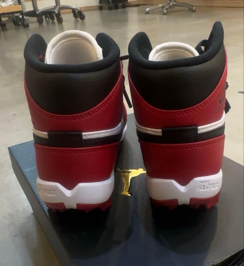 Jordan少年野球スパイク　NIKEシカゴカラー　23.5cm