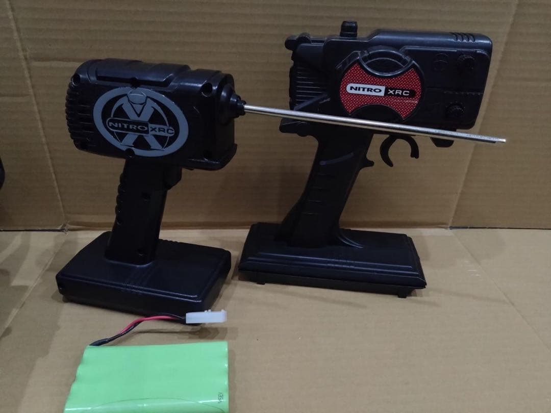 エンジンラジコンカー ＊説明文読んでください