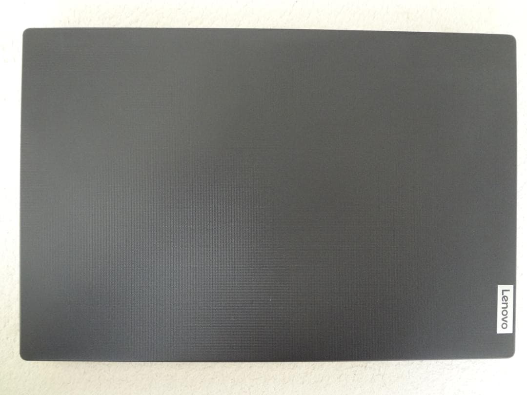 Lenovo V14 Gen 4 AMD - ブラック 82YT00LJJP Lenovo V14 Gen 4 AMD | どこでも生産性を向上させる14型ノートPC