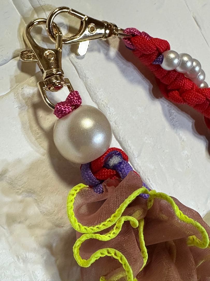 mami♪様専用・*:.ღパラコードスマホストラップの通販はau PAY