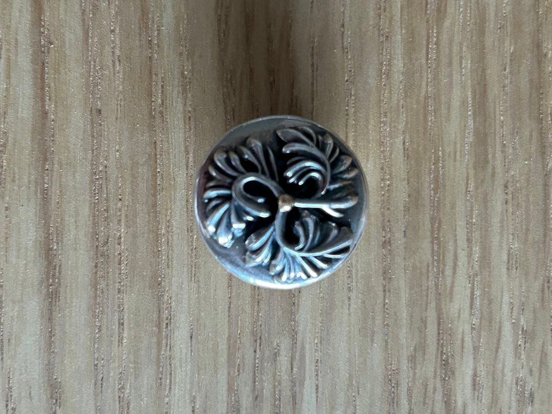 Sara Finchley シルバー×ゴールド コンチョ - メルカリ