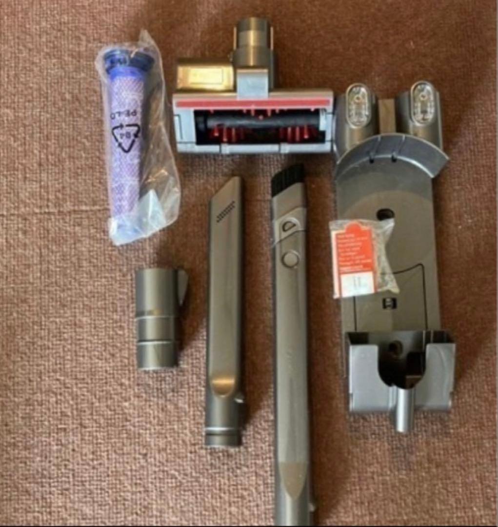 Dyson V6 スティッククリーナー 本体 お値下げしました‼️ V6 本体 お