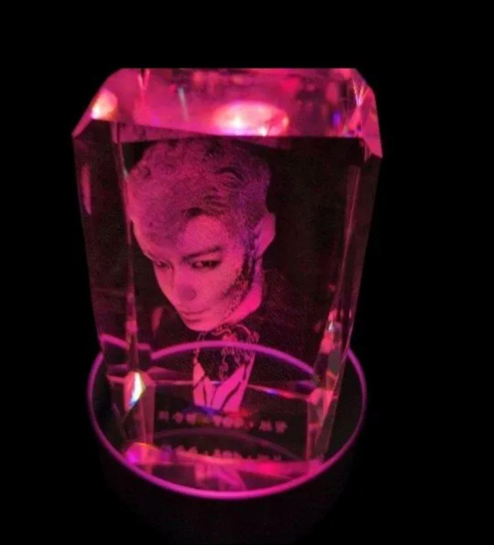 超激レアBIGBANG　G-DRAGON T.O.P　グッズ　LED　3D