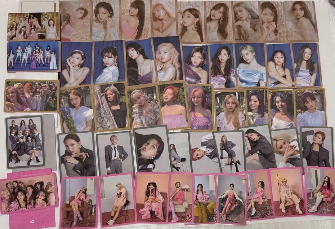 ツウィトレカ＆アルバムグッズセット　9ページ