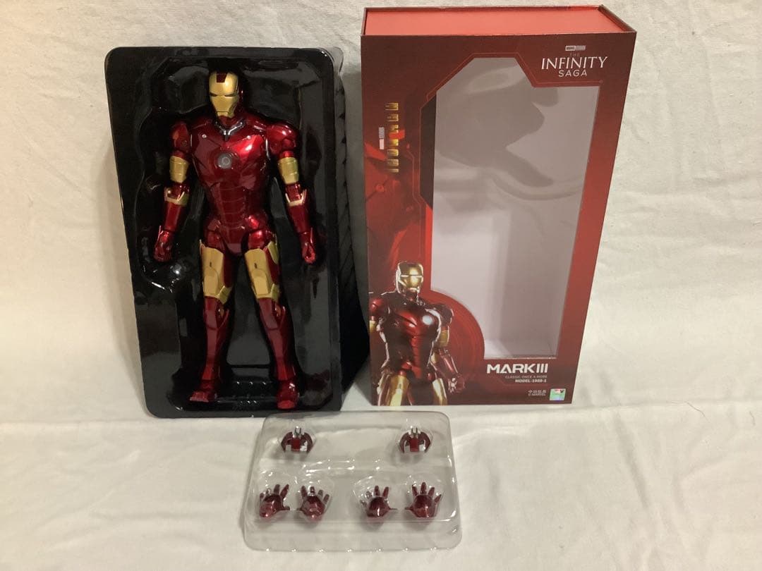 中动玩具 1/5 IRON MAN MK3 アクションフィギュア 発光機能付き