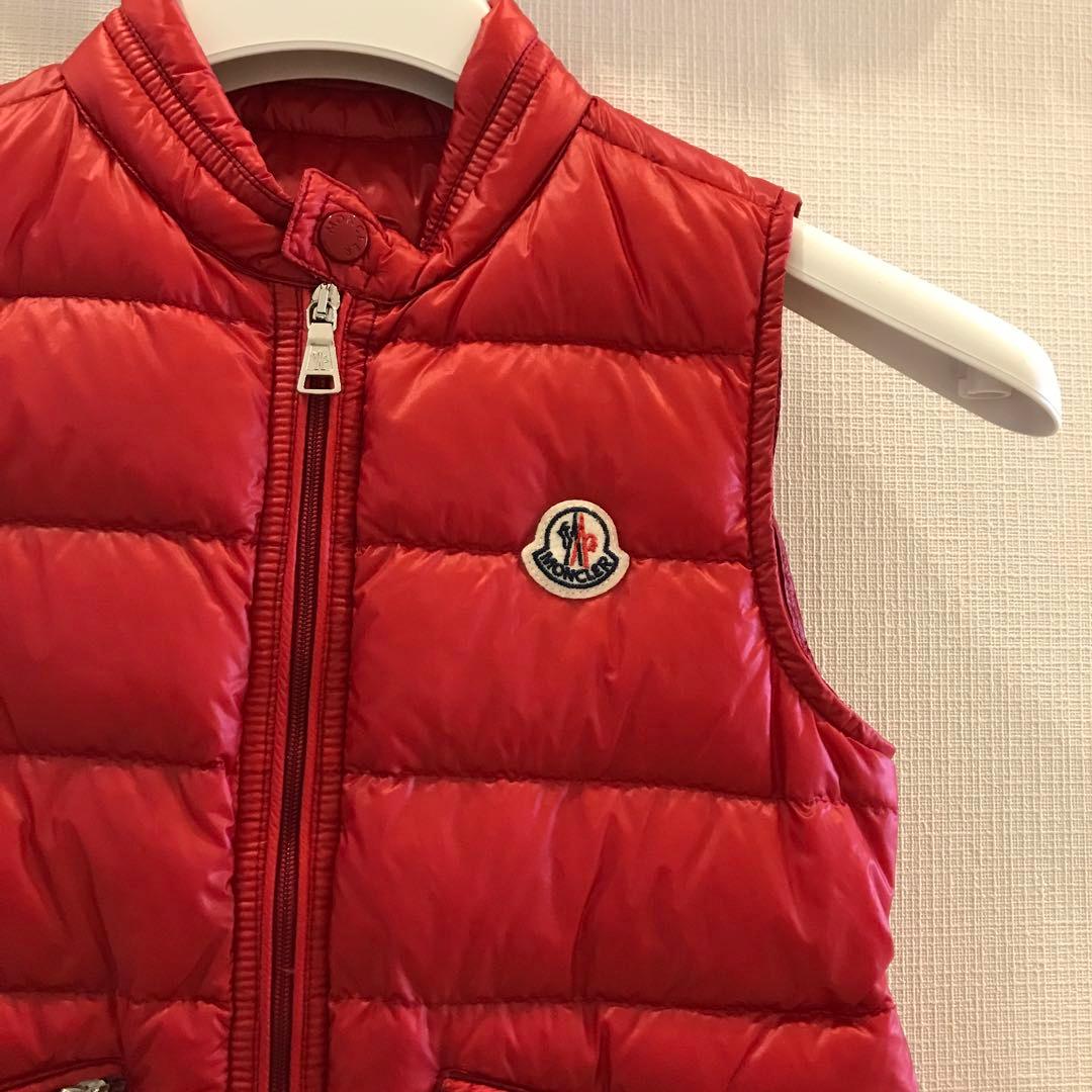 MONCLER 赤 ダウンベスト - メルカリ