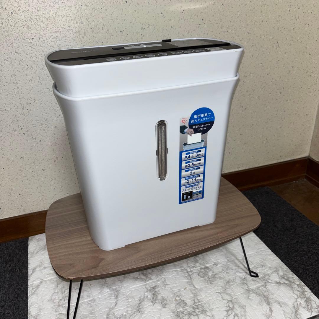 2019年製】アイリスオーヤマ 細密シュレッダー P3GM-W - メルカリ