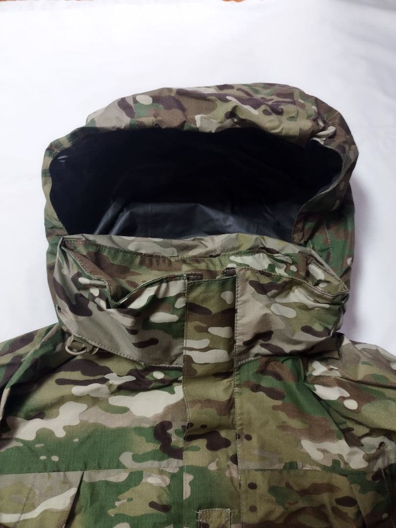 4972)米軍実物ECWCS.GENⅢ．レイヤー6ゴアテックスOCPジャケット