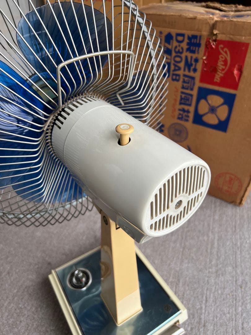 国産ヴィンテージ扇風機（東芝D-30AB あさがお） - メルカリ