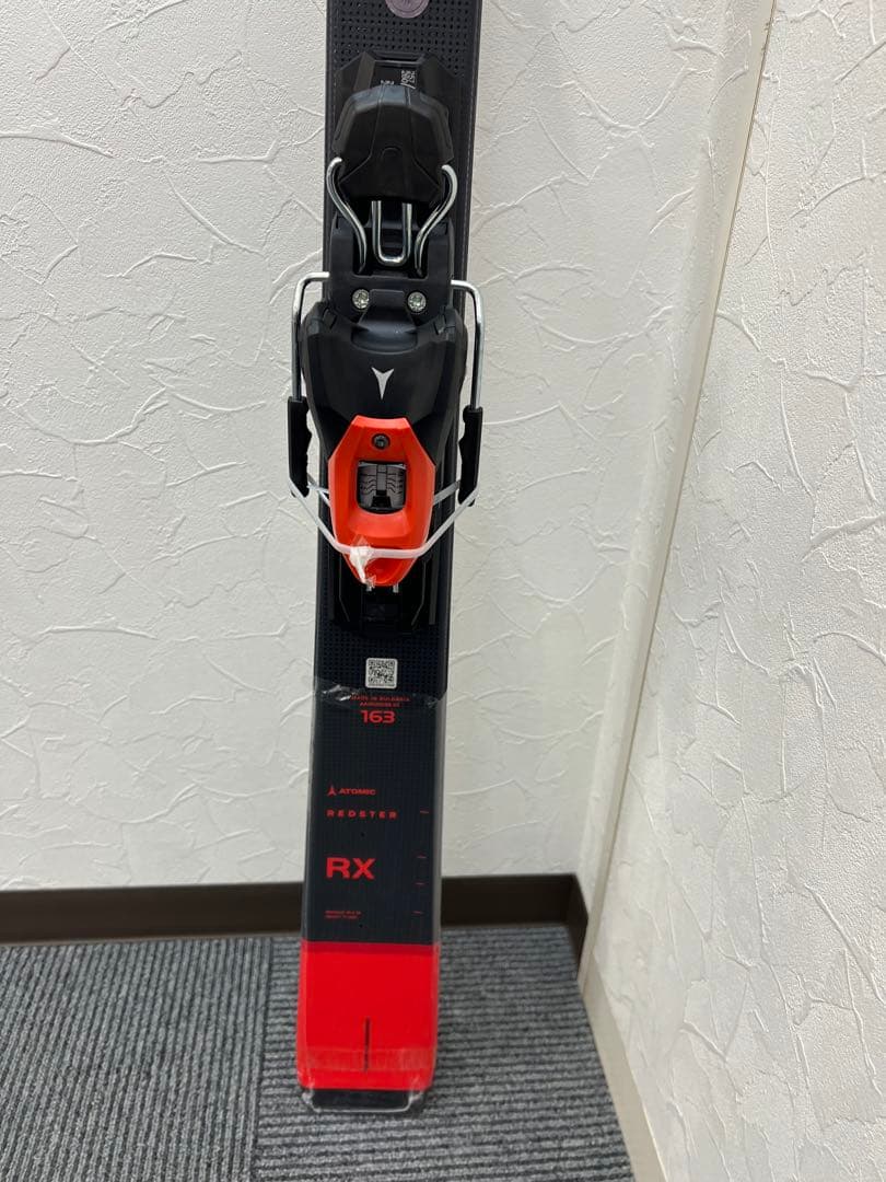 ATOMIC アトミック スキー板 とラインSKIS POLES スキーポール - メルカリ
