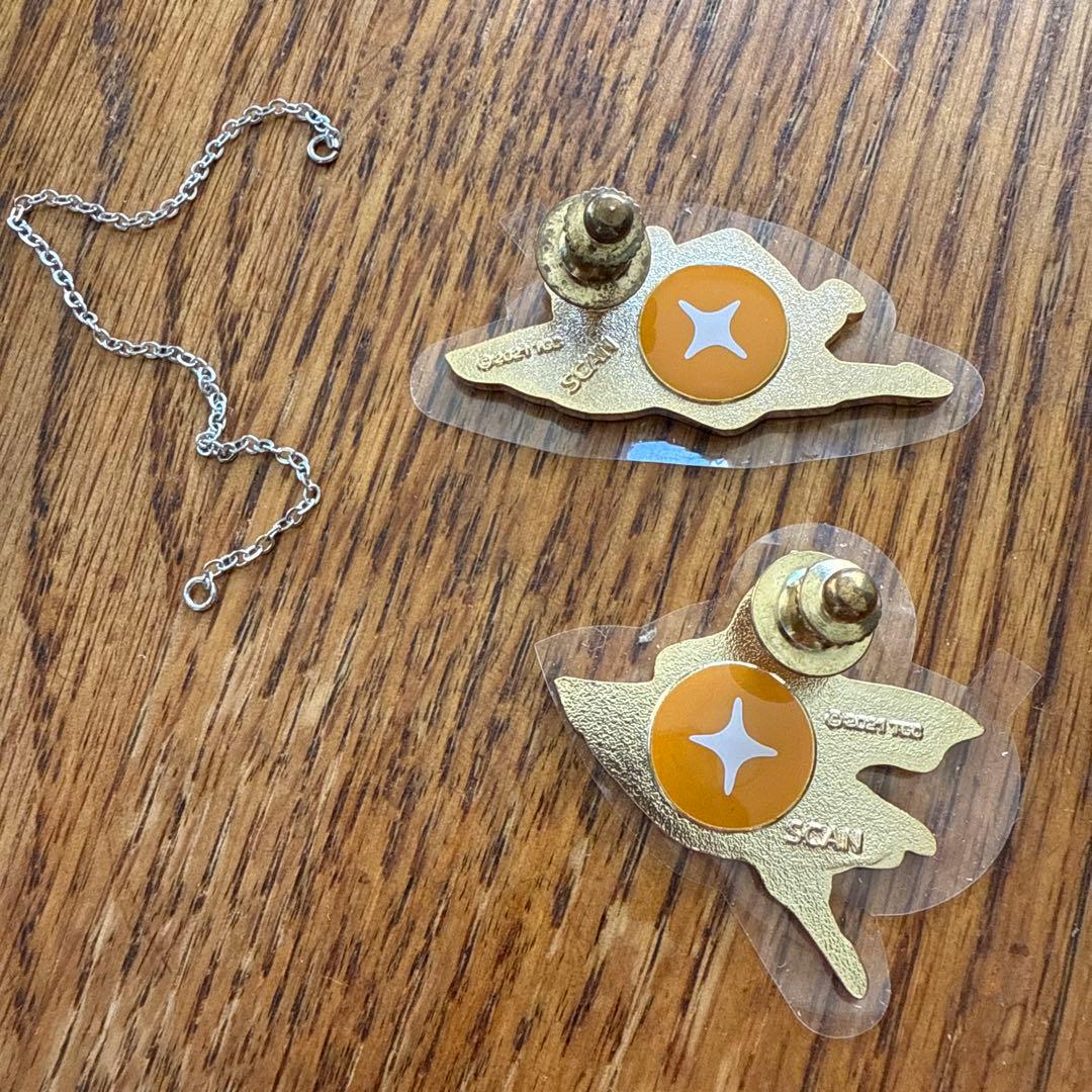 sky星を紡ぐ子どもたち　あなたと私(ペア)　ピンバッチ